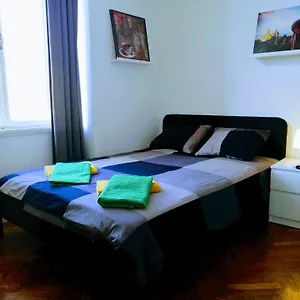 Center Park And Apartment